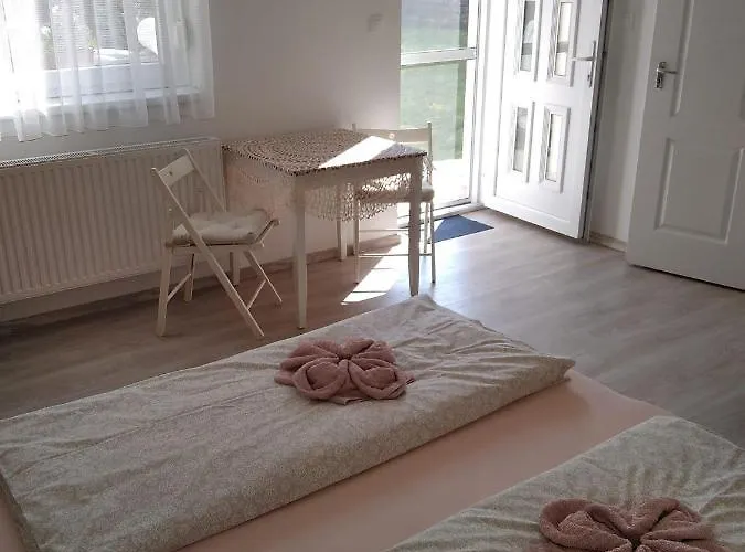 Esze Vendegszoba